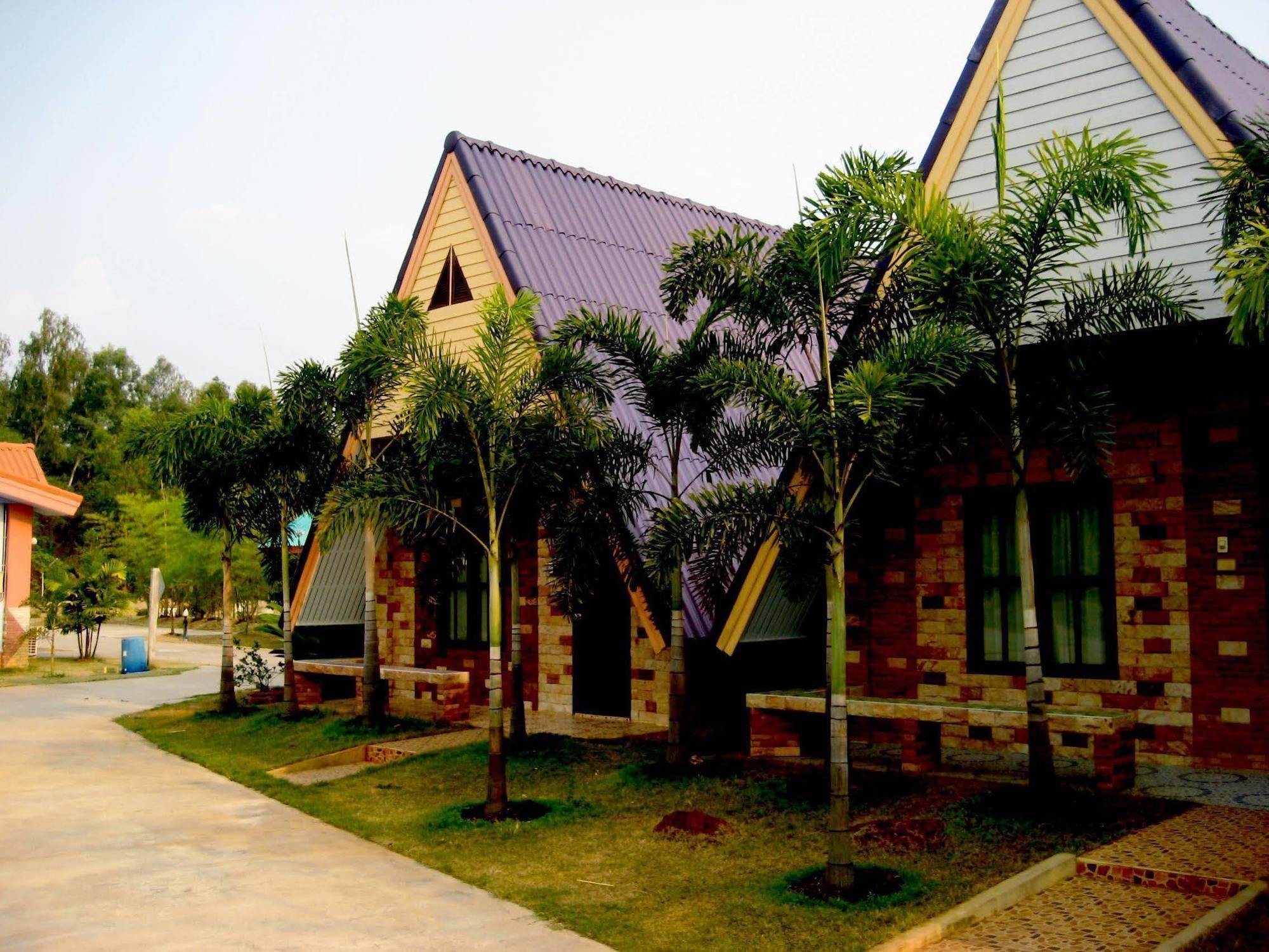 Hiso Resort Udon Thani Exterior photo